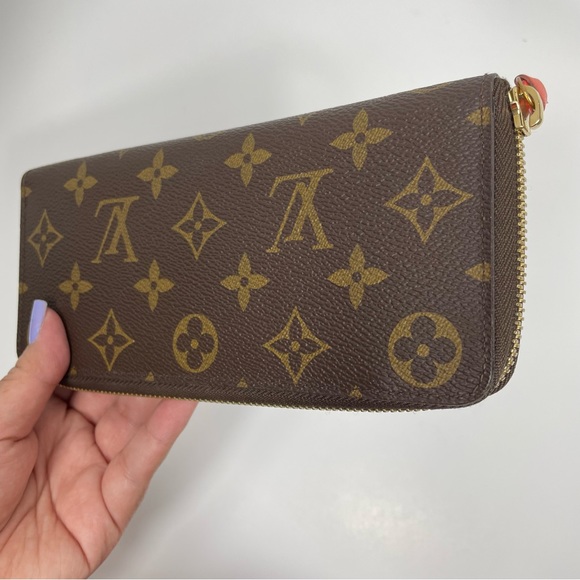 Louis Vuitton Monogram Clemence wallet Piment interior - Picture 4 of 16